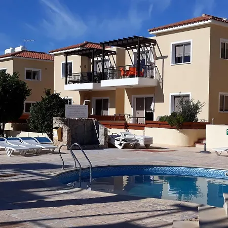 Sirena Sunrise Prestige Apartment Paphos